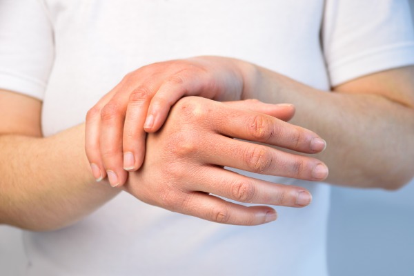 Wrinkled, Dehydrated Face / Hands